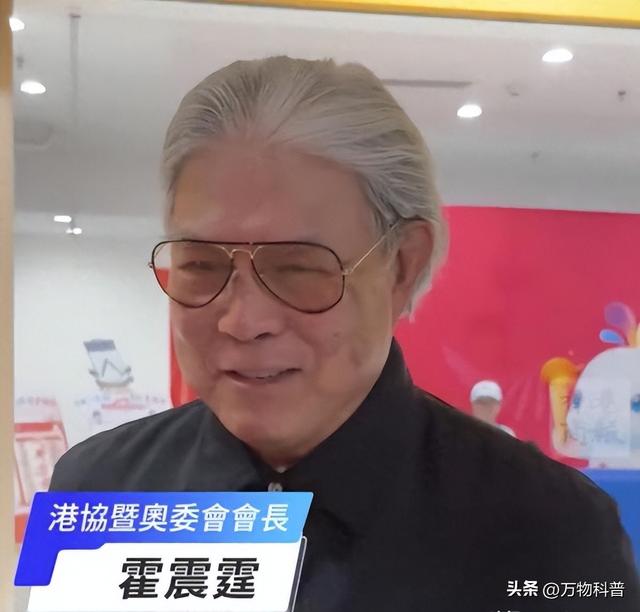 霍震霆没想到，44岁儿媳郭晶晶再次官宣喜讯，让整个阔太圈沉默了