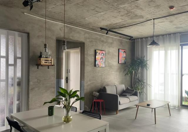 内蒙一户人家：因入住毛坯房而走红，花费一万，却把生活过成了诗