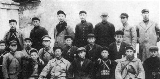 他是开国元勋，建国后想当省委书记，毛主席：开除党籍，永不启用