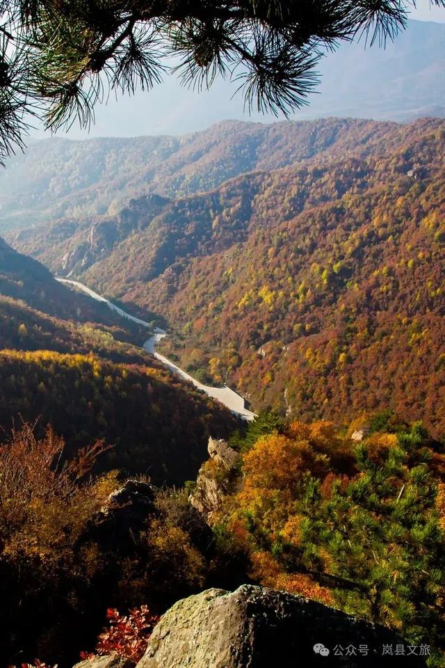 岚县白龙山