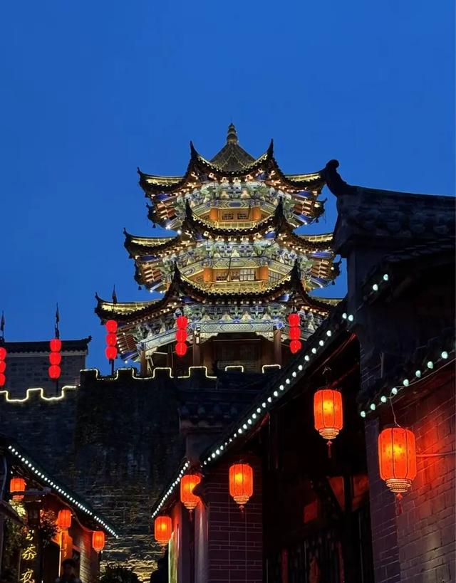 到了石泉才明白，为什么西安人都爱来这儿逛