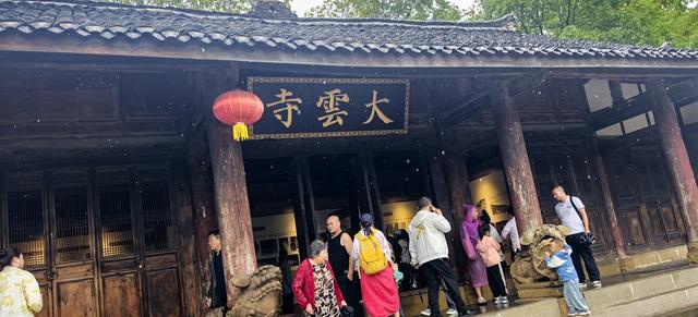 蜀道记行‖从山上的皇泽寺到江边的千佛崖
