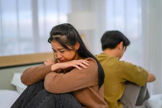 “人口警报”再次拉响，这次是没人愿意再生了，专家奇葩建议频出