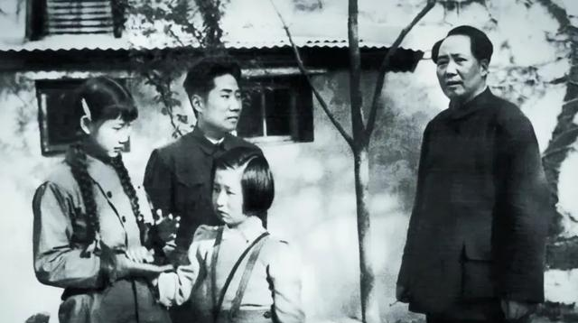 毛岸英牺牲与彭德怀有没有关系？毛主席一句话揭开毛岸英真实死因