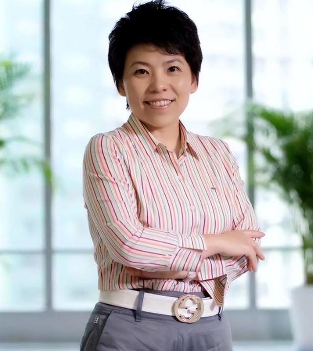 涉贪腐被带走	、败光20亿、移民改国籍，邓亚萍身上的谣言太离谱