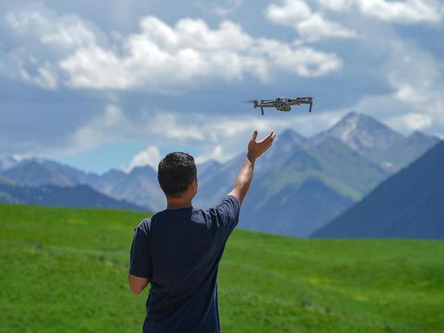 特朗普又制裁，不到24小时，中方下通牒：撤销禁令，否则后果自负