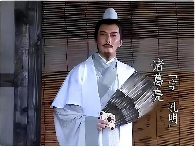 没想到，阅兵结束不到半月，唐国强因一个举动，再次实现口碑暴涨