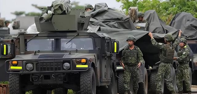 特朗普叫板北京？111亿美元军售刚批，北京20家美企连夜遭反击！