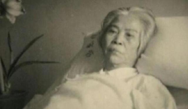 贺子珍去世后，水静告诉孔东梅：子珍当年认为你爸有两点不好