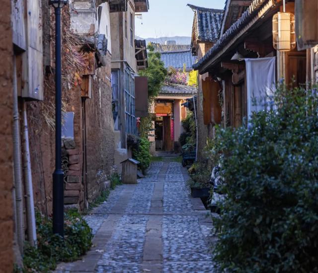 大理这个古镇,是茶马古道上的著名驿站,古色古香,真是太美了