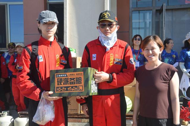奖品跑了！2025年全国热气球挑战赛上演“群蜂归巢”大戏