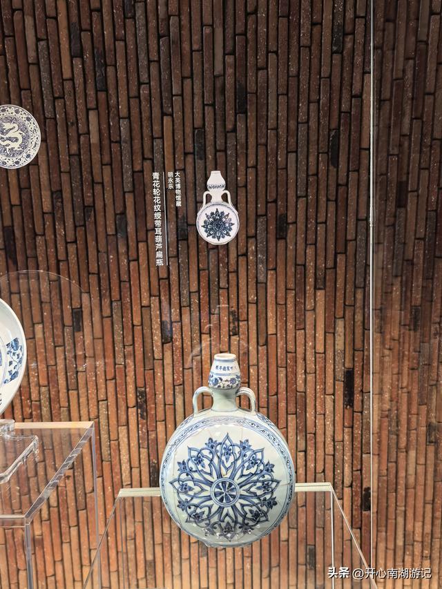 2025年秋老姐俩江西行，参观景德镇御窑博物馆