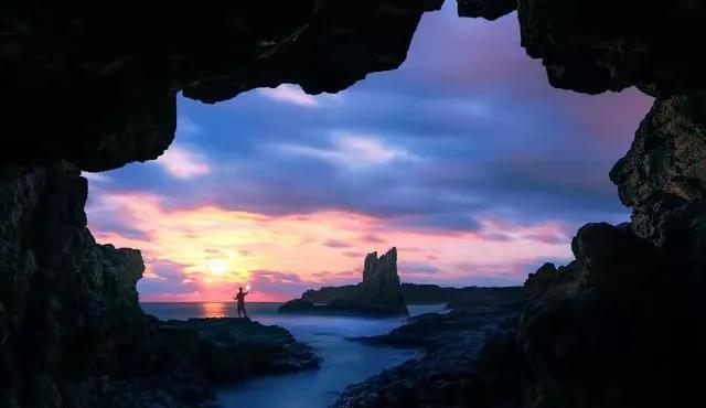 原来，一个男人对一个女人思念到了极致，是这样