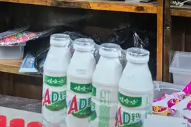 娃哈哈创始人宗庆后离世，网友却对AD钙奶有没有营养展开激烈讨论图片
