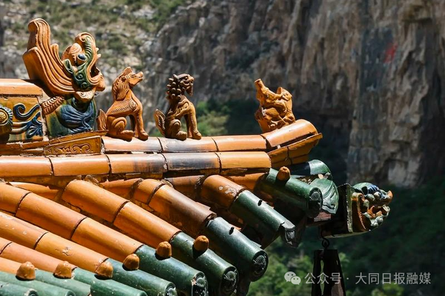 经历40余次地震不倒的悬空寺，表面支撑的立柱竟然是个“骗局”