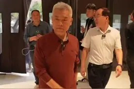 路人说司马南是骗子！质问司马南何时回美国，司马南说这是谣言图片