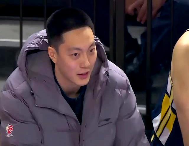 广东男篮各球员优缺点分析！个人认为，其新赛季成绩保底四强。