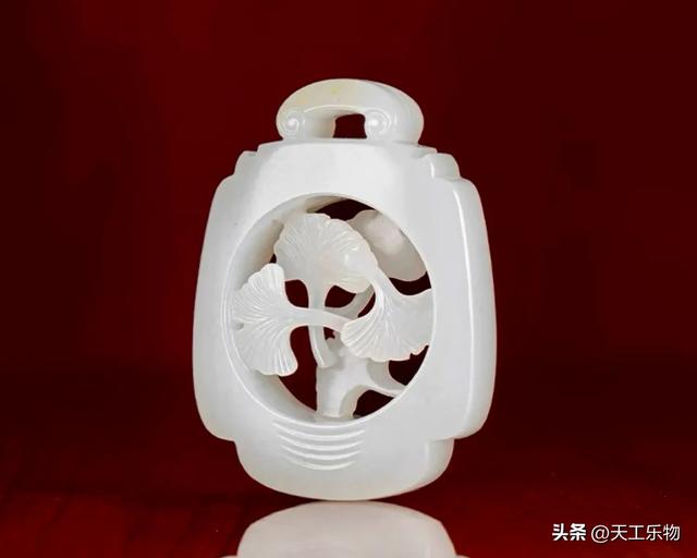 最美和田玉!判断和田籽料的五大黄金标准!