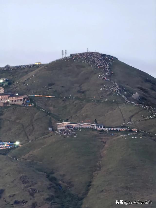 重装反穿江西武功山，发现认识的都是一日朋友，散了就不会再见了