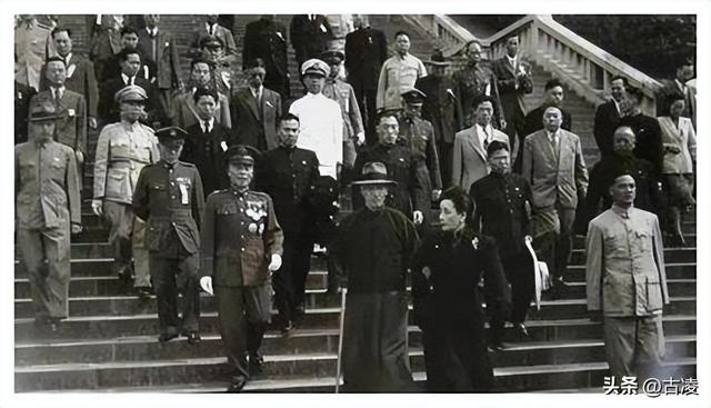 蒋介石败逃台湾之前，谁在掌管台湾	，为啥老蒋一去他要拱手奉上？