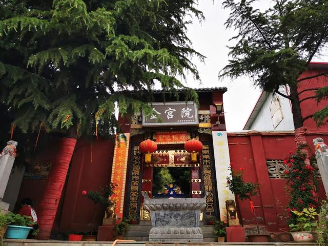 嵩县八景“西岩戴雪”：武则天常登的山，躺着一口神奇的大钟