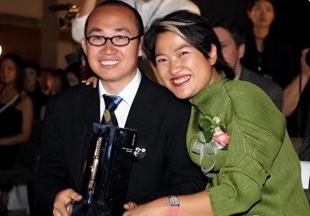 善恶终有报：疫情时对中国一毛不拔，却大方捐美国6亿，如今咋样