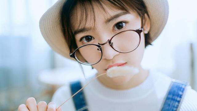 怎么跟 00 后小姑娘聊天？抓兴趣，聊得轻松不脱节