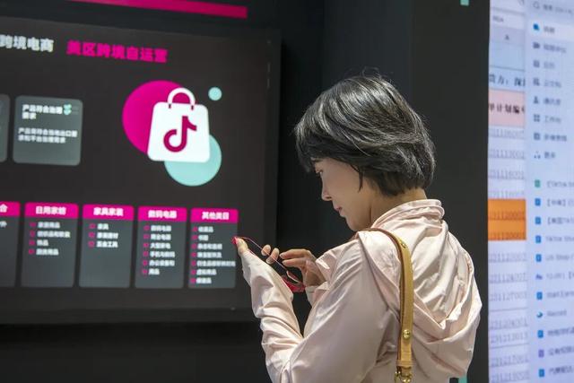 黑五之前，TikTok卖力奔跑的60天