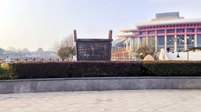 水乡藏韵 诗里寻踪 潜江行之“曹禺大剧院 在光影与文脉间漫步”