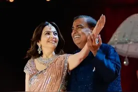 印度最幸福的女人：高种姓，首富丈夫身家1170亿美元，独宠她一人图片