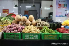 立夏后，这“5种”蔬菜劝您少买，都是过季的，很容易买到变质的图片