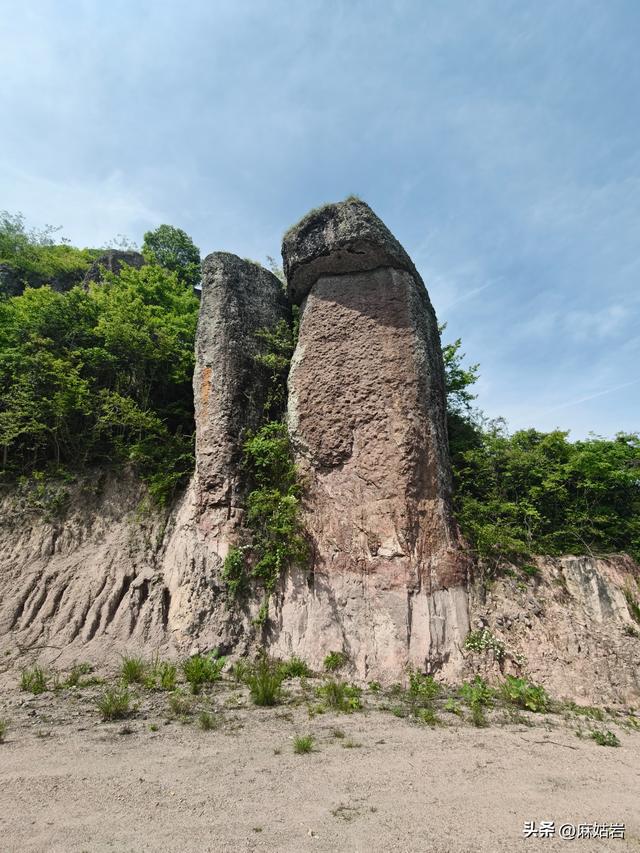 仙居县岩峰下村，一个消失的自然村，一片美丽的风景线