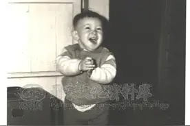 蒋孝勇从童年到死亡的照片，48岁病逝，留下三个儿子，过得怎样？图片