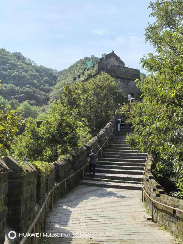 又爬虎山长城知难而退，再游河口断桥故乡情深