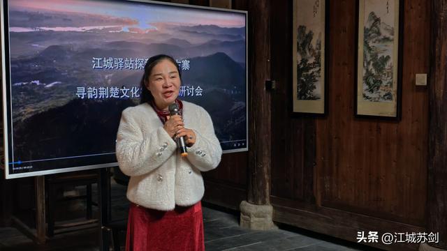 冬日胜春，纸里藏花 ——《相约春天》凤娃古寨文集首发侧记