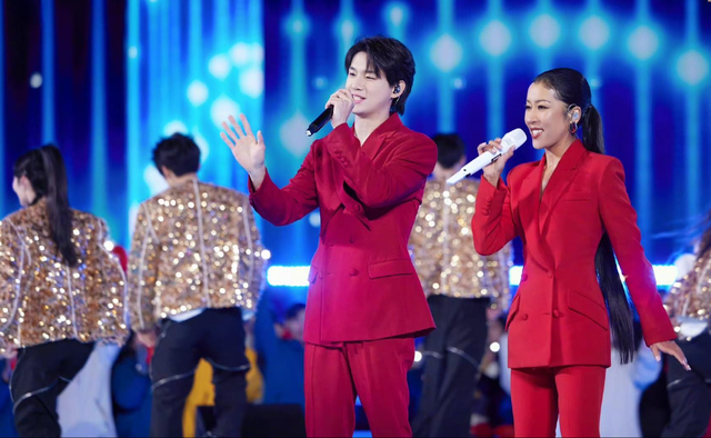 2026央视跨年晚会阵容曝光，看完路透和明星名单，厕所都不敢上了