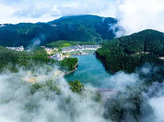 国家级奖项！明月山入围“2025中国旅游产业影响力典型案例”！