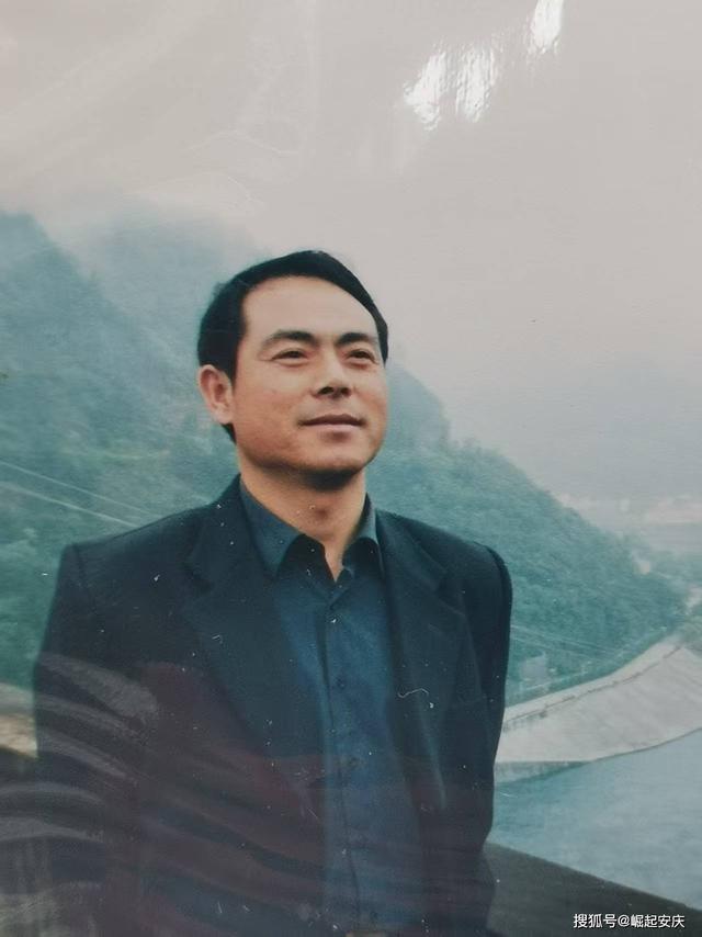 董金余：云南观光游诗五首（附图）