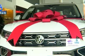 “大众探岳”还没到家就跳故障灯？4S店的回应令她失望...图片