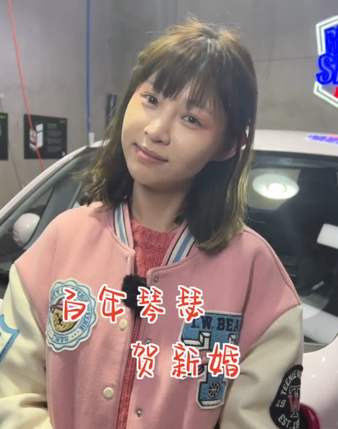 离婚仅1个月再看猴哥与前妻，一个急找下家，一个证实痞幼没说错