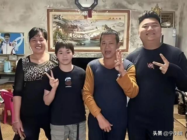 郭晶晶说对了！全红婵家别墅封顶，令人不适的事发生，还不止一件