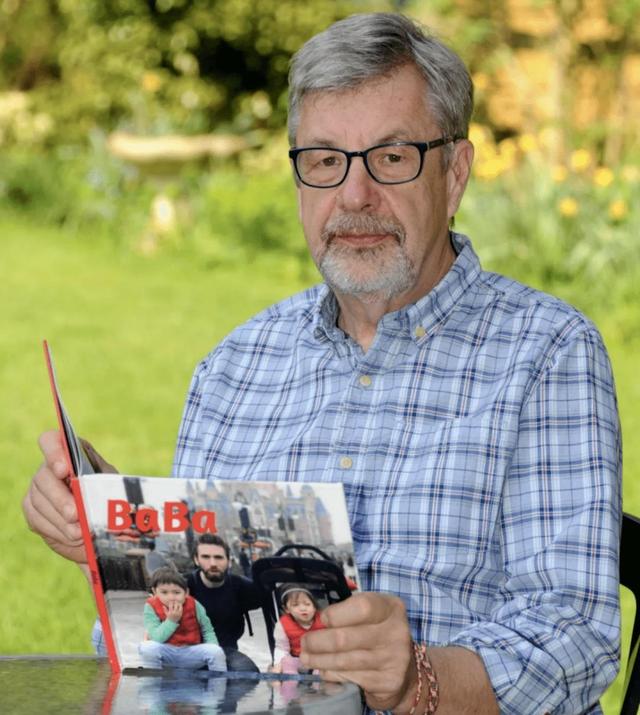 湖北打工妹嫁给英国高管，生下2个混血宝宝，婚后8年持刀捅死丈夫