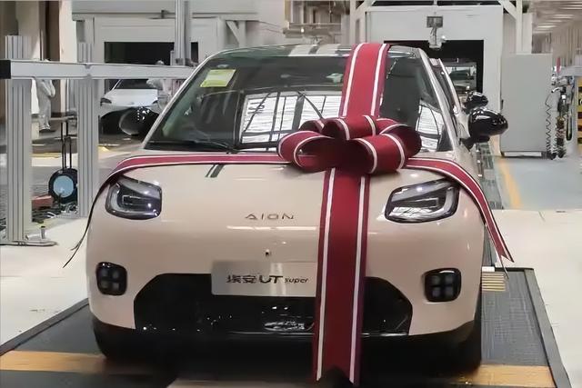 不造壳不装芯只攒局！京东造车图一乐？刘强东新车给雷军上了一课