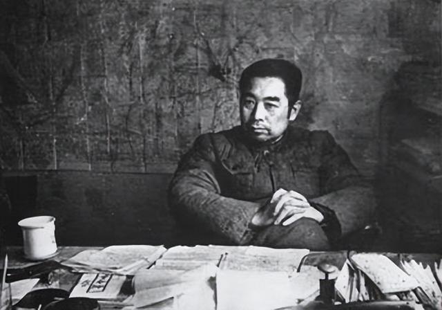 傅作义本在上将名单中，毛主席没同意！周总理到傅作义家说明原因