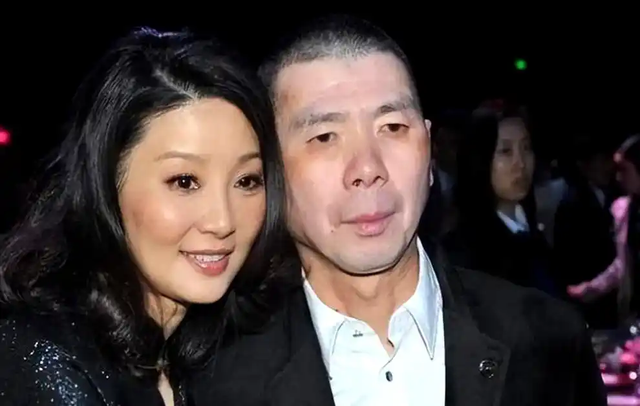 徐帆回应离婚5个月，冯小刚近况曝光	，他的“小心思”再藏不住了