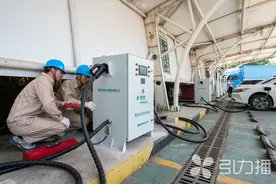 车多桩也多 苏州境内高速公路服务区充电量增长76.97%图片