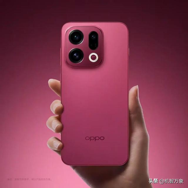 周意保解读直出4K超清实况照片，官方晒出OPPO Find X9系列三种配色