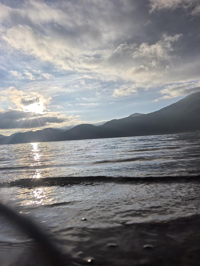 《泸沽湖走婚桥》