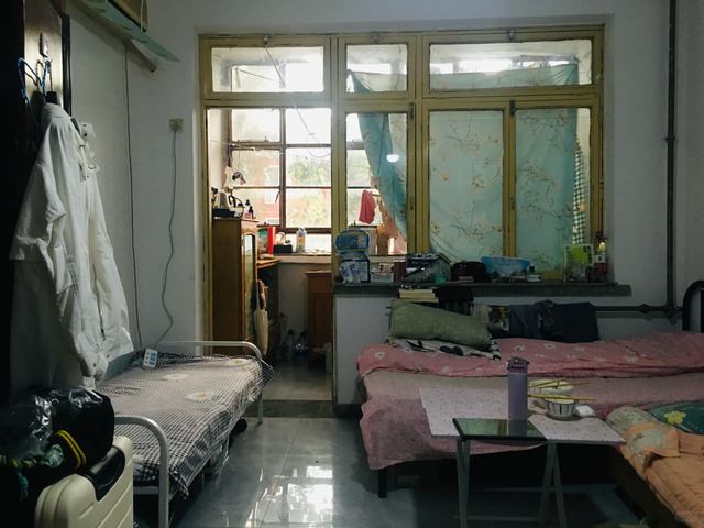 “负债潮”来了，5年后，有房的人和没房的人，谁活得更舒服？