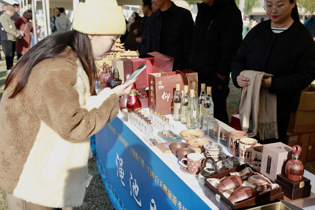 冬游中原好风光！来和天鹅一起过冬吧